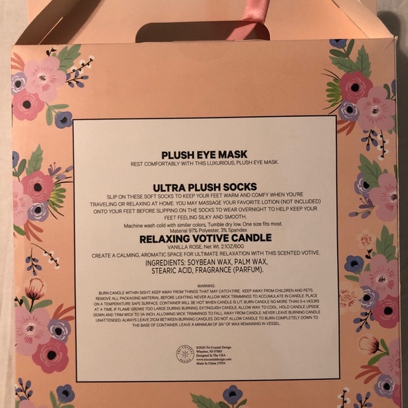 3 for $20- Tri-Coastal Design Mask. Socks. etc - Picture 3 of 4